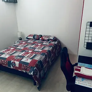 Privée Face à La Gare Séjour chez l'habitant